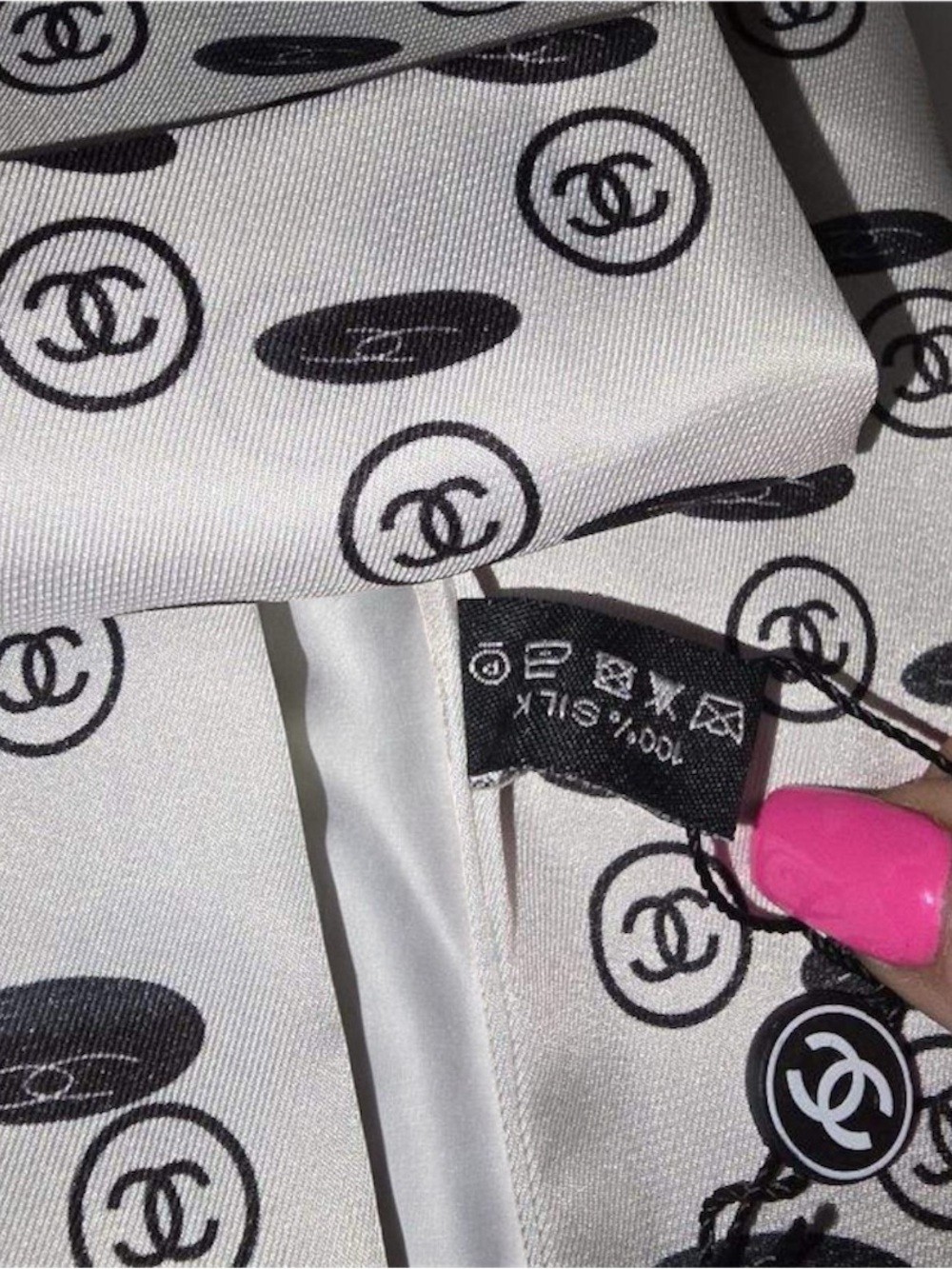 Chanel White & Black Logo Silk Scarf - Picture 4 of 4